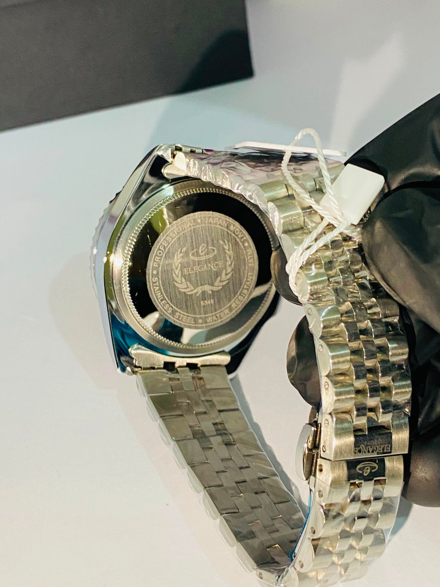 Elegance Royal date and time watch for Men's