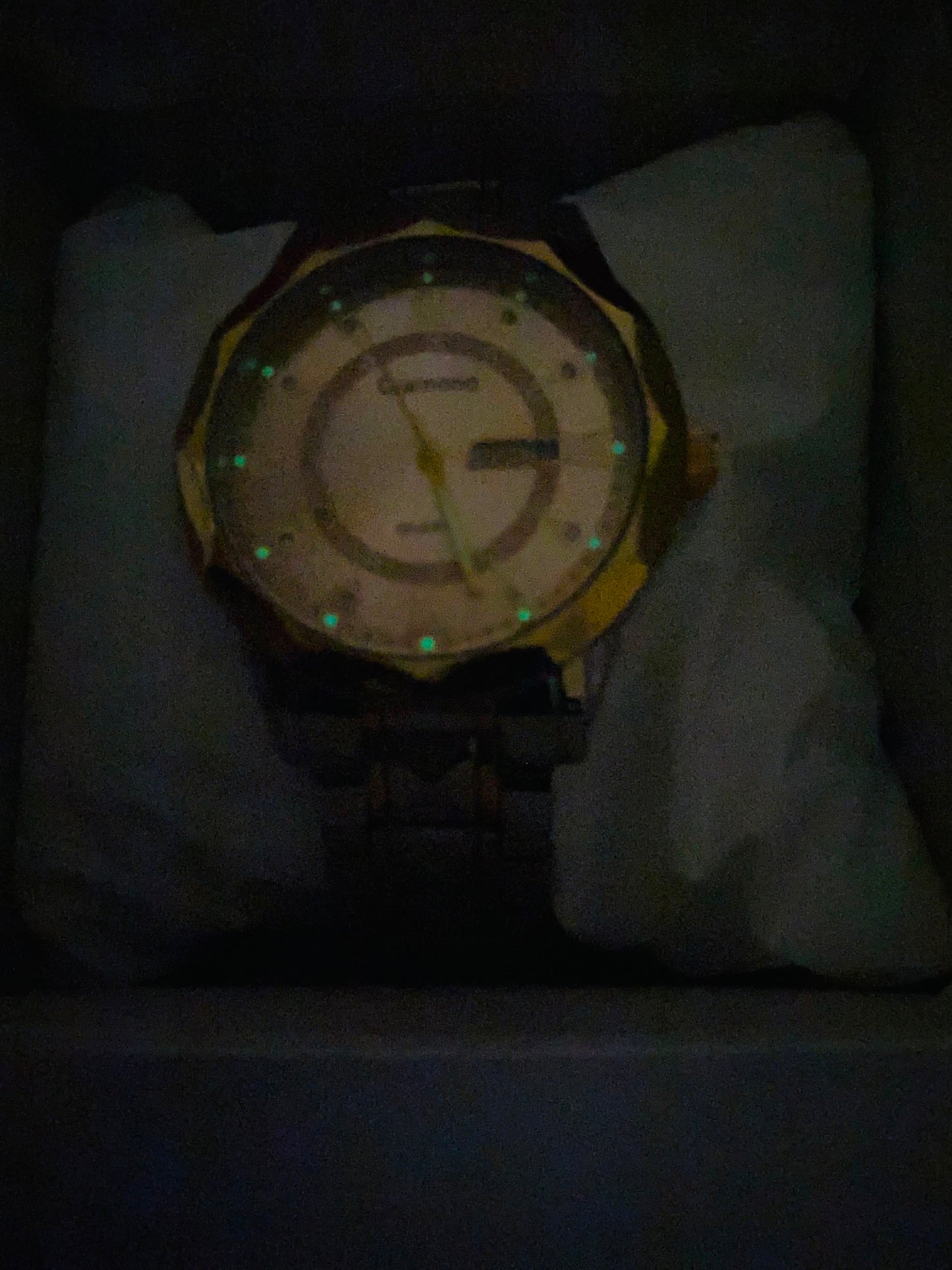 Diamond Premium Gold & Silver two-tone finish